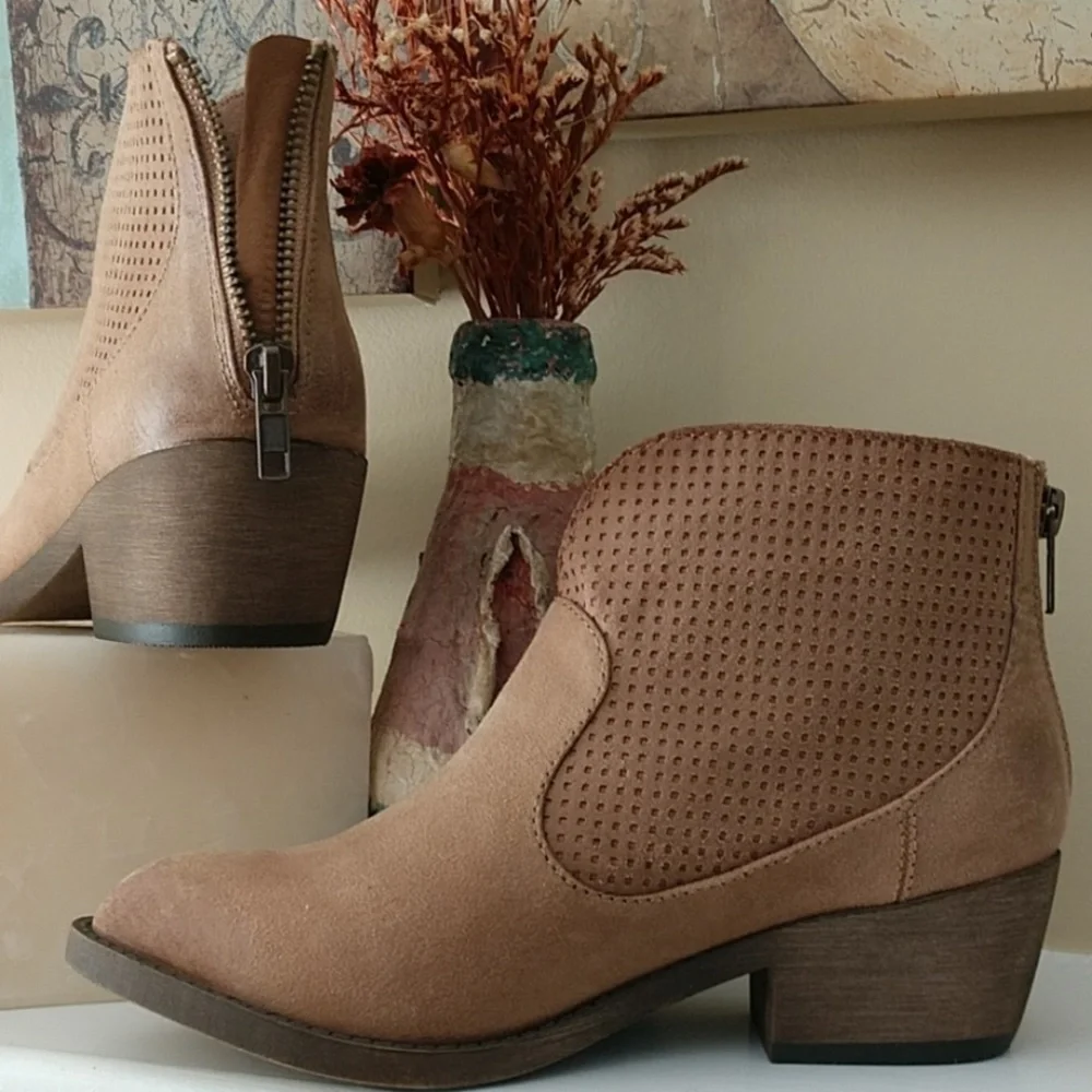 pop out booties